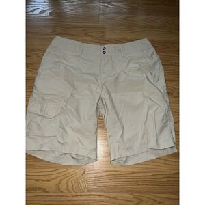 Columbia Omni Shade Sun Protection Solid Tan Shorts Womens Size 8